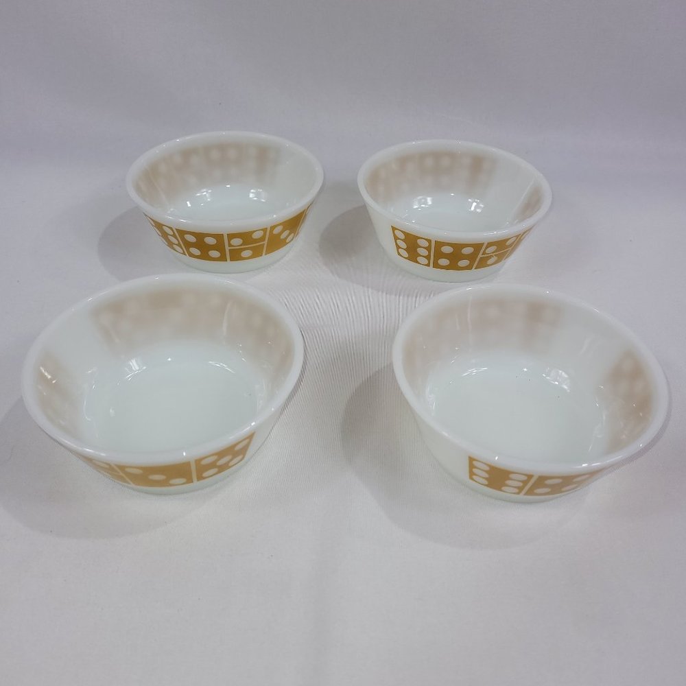 Anchor Hocking Dice Pattern 5" Bowl Set of 4 Milk Glass Domino